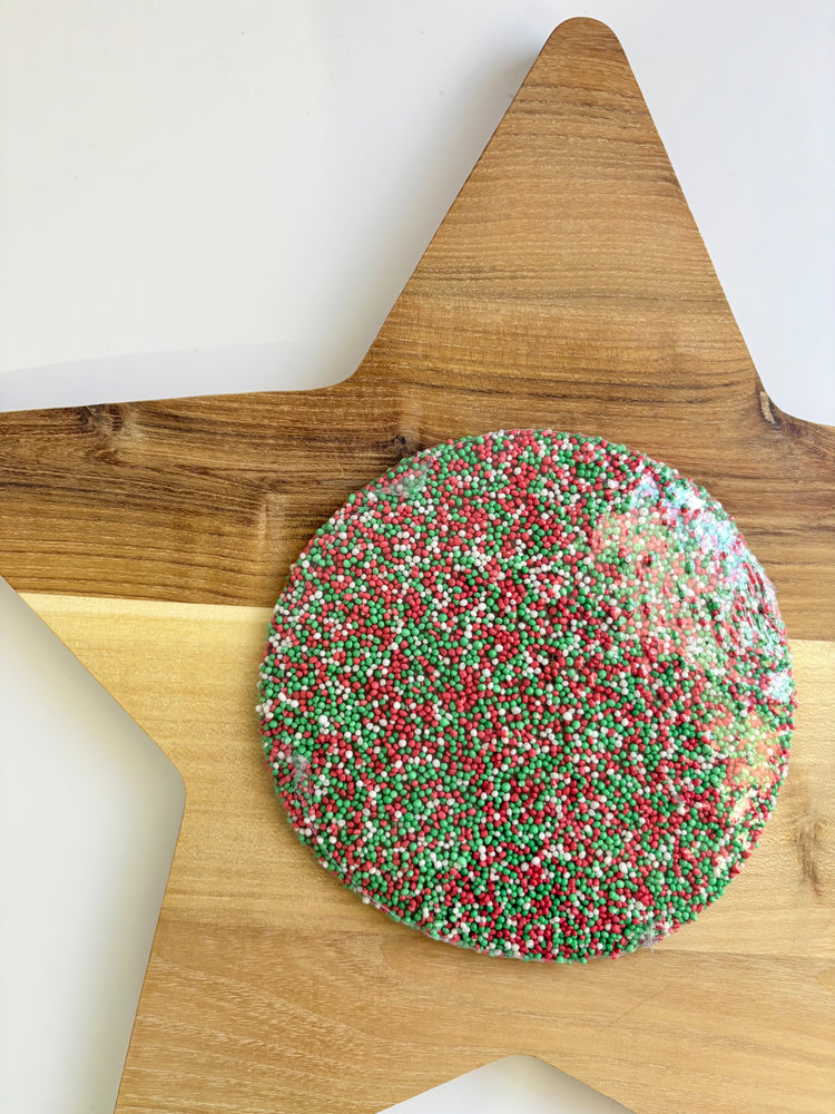 Giant Christmas Freckle 250g – Customisable Milk Chocolate Gift (Red, Green & White Sprinkles)